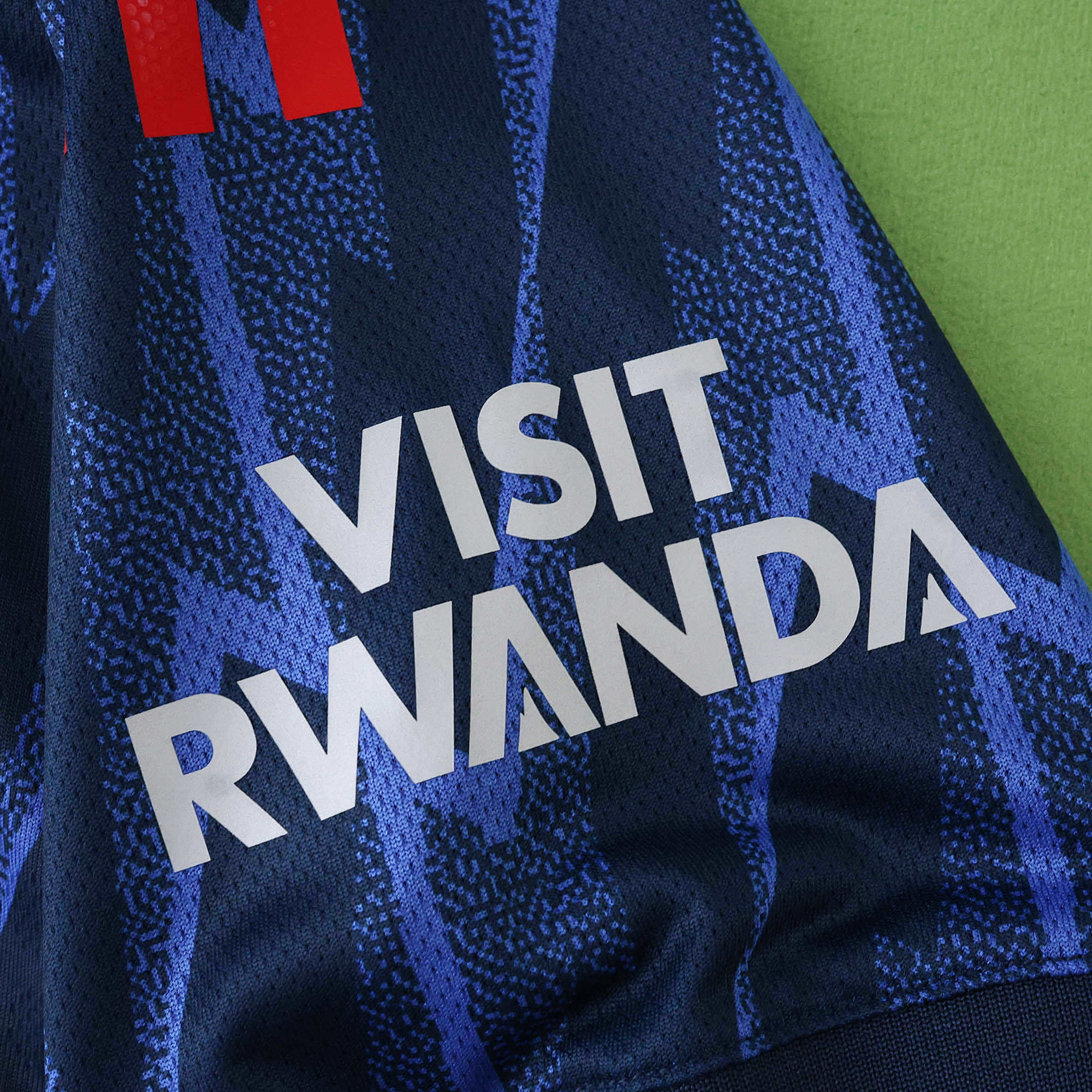 Tricou Arsenal 25/26, ediție jucător deplasare