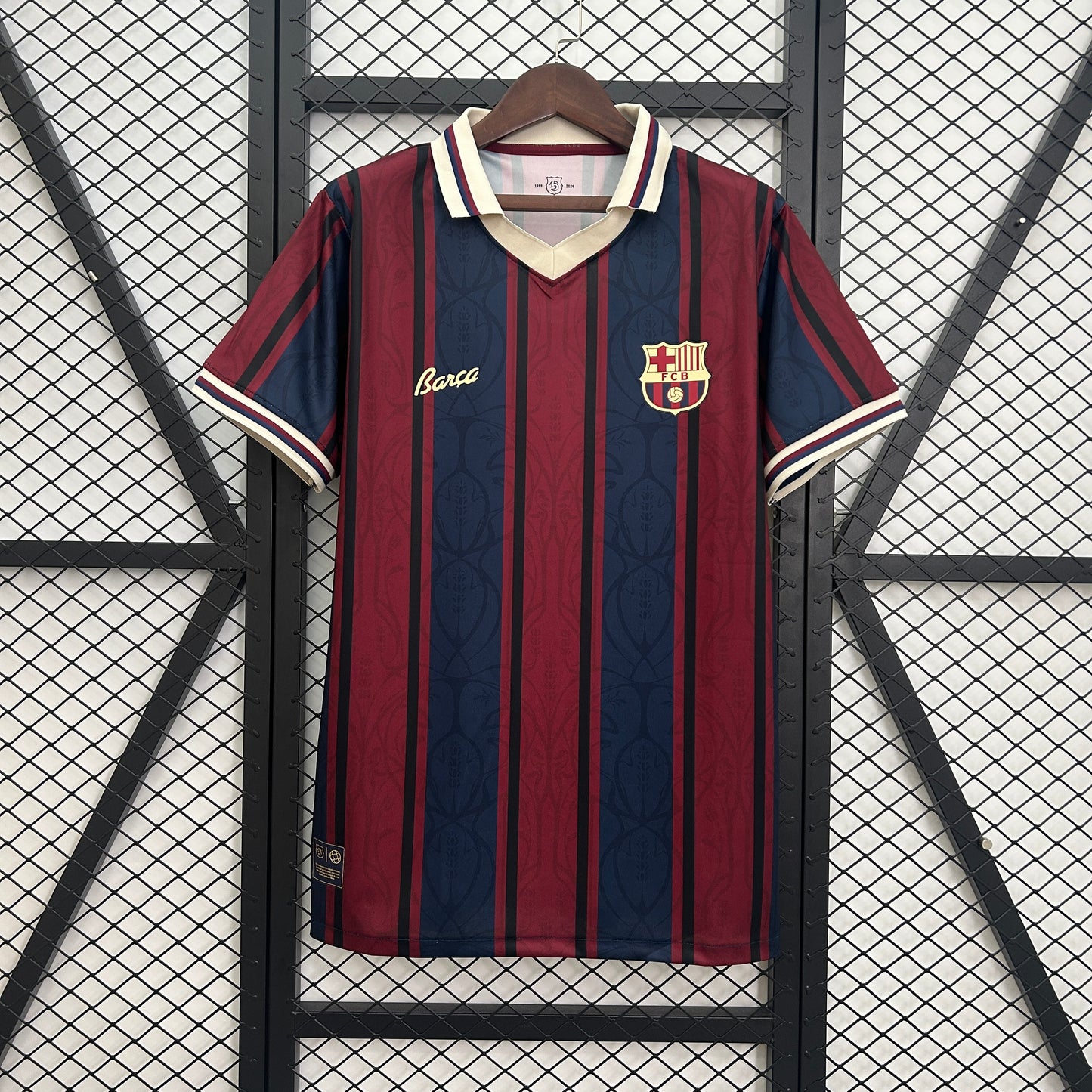 FC Barcelona 24/25 Retro LifeStyle 125 Years edition.
