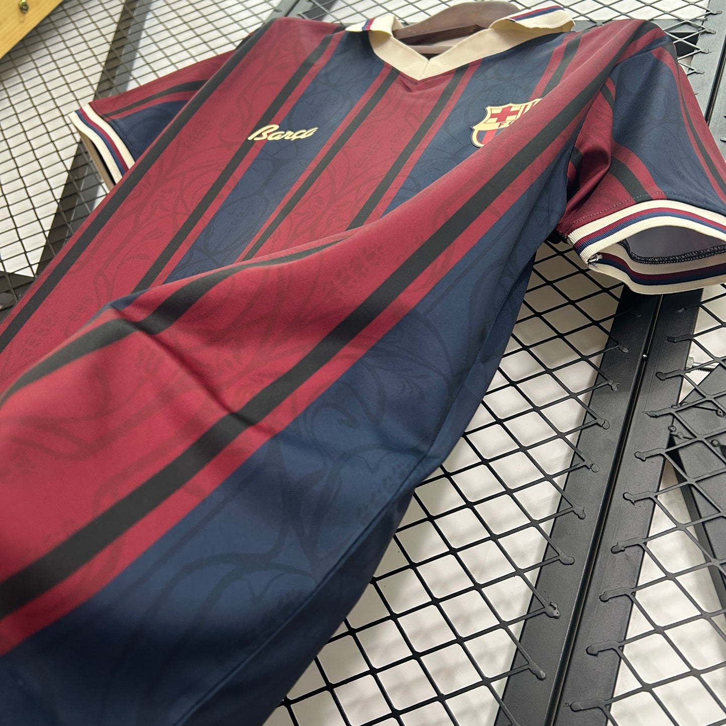 FC Barcelona 24/25 Retro LifeStyle 125 Years edition.