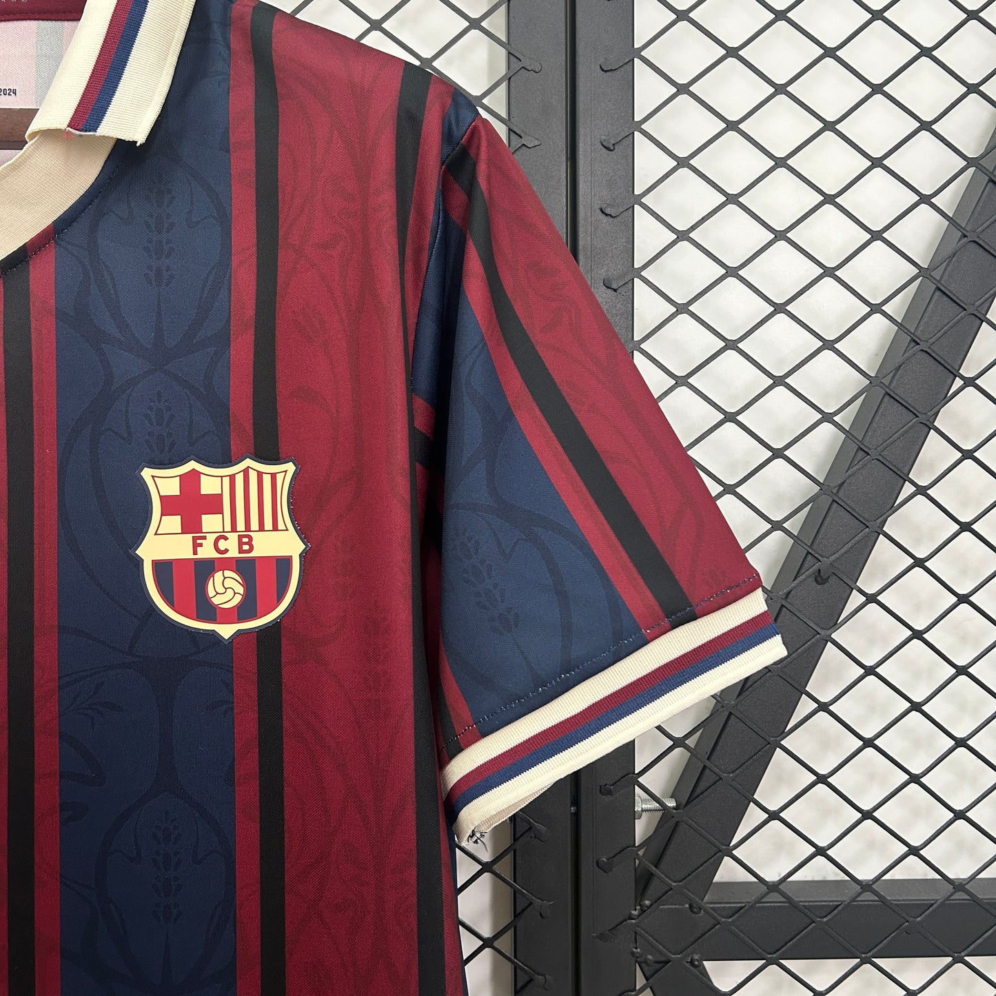 FC Barcelona 24/25 Retro LifeStyle 125 Years edition.