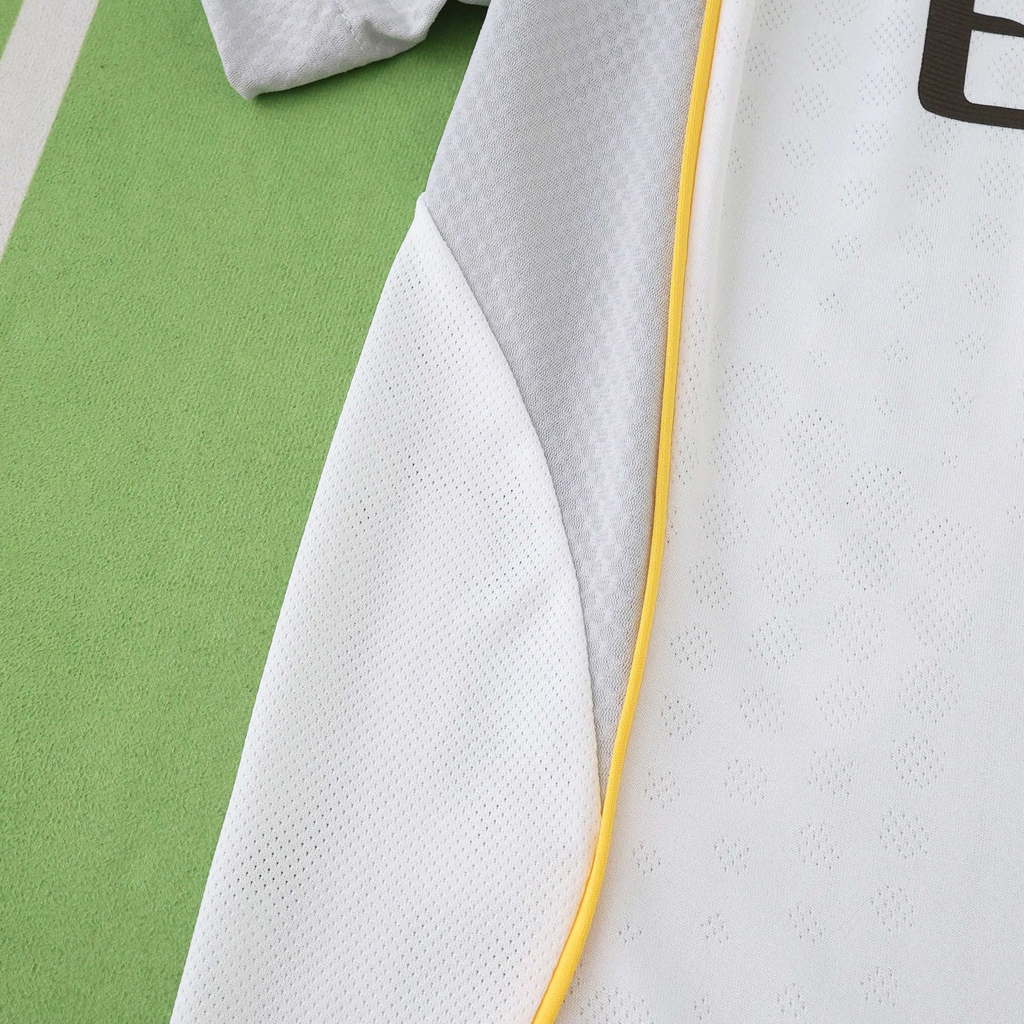 Real Madrid 25/26 Player Edition Jersey (Pre Sale)