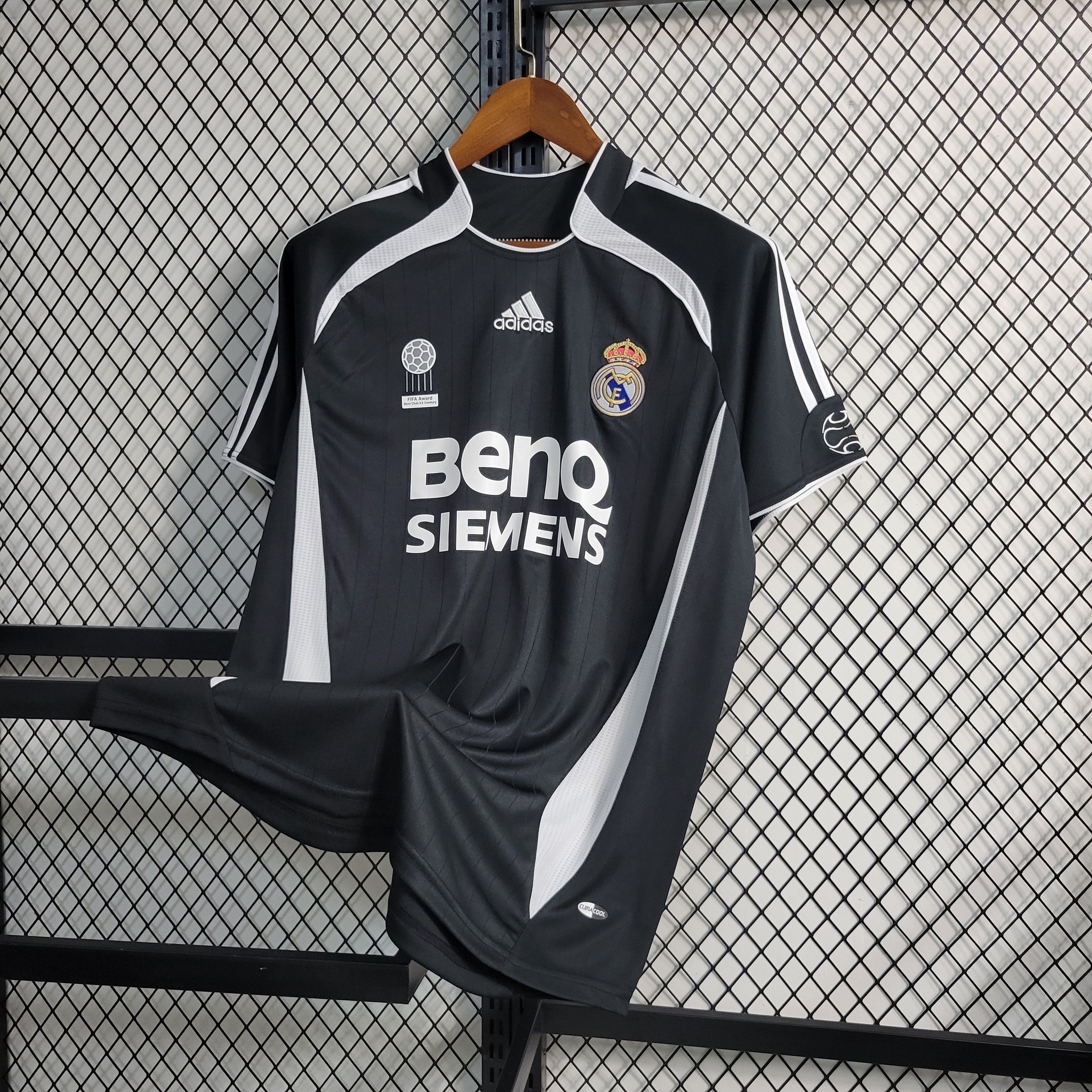 Real Madrid 06/07 Retro Black BenQ Siemens