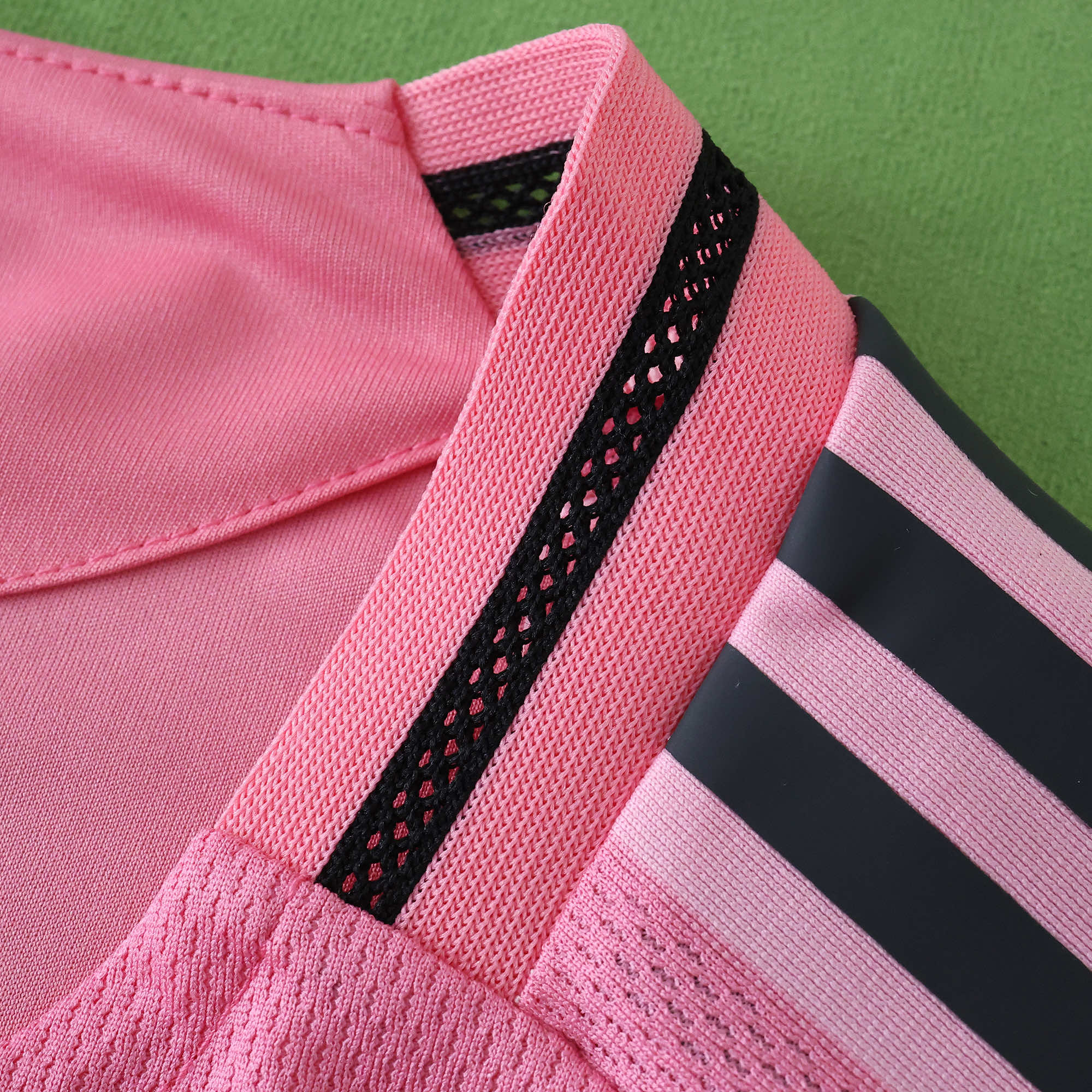 Tricou Inter Miami 25/26 ediție acasă pentru jucători (pre-vânzare)