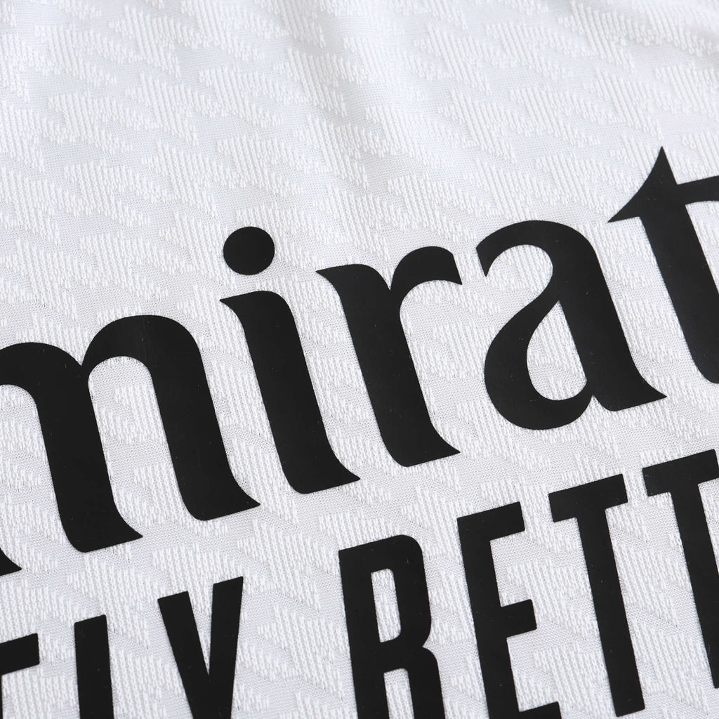 Real Madrid 24/25 Home Player Edition 