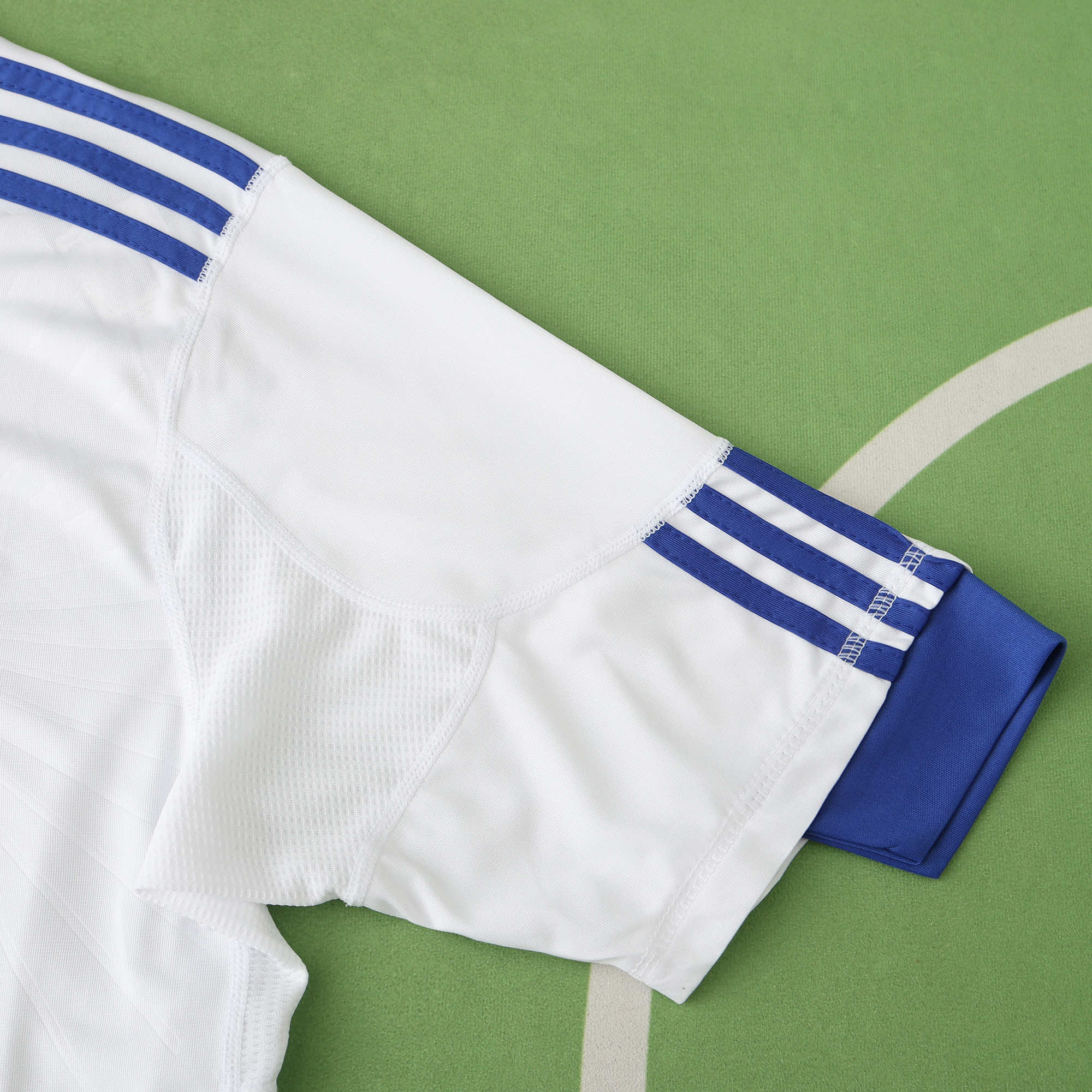 Real Madrid 10/11 bwin Home White