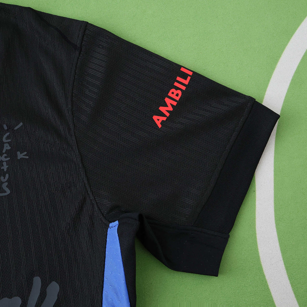 Ediție Limitată FC BARCELONA X TRAVIS SCOTT - EDIȚIE PENTRU JUCĂTORI