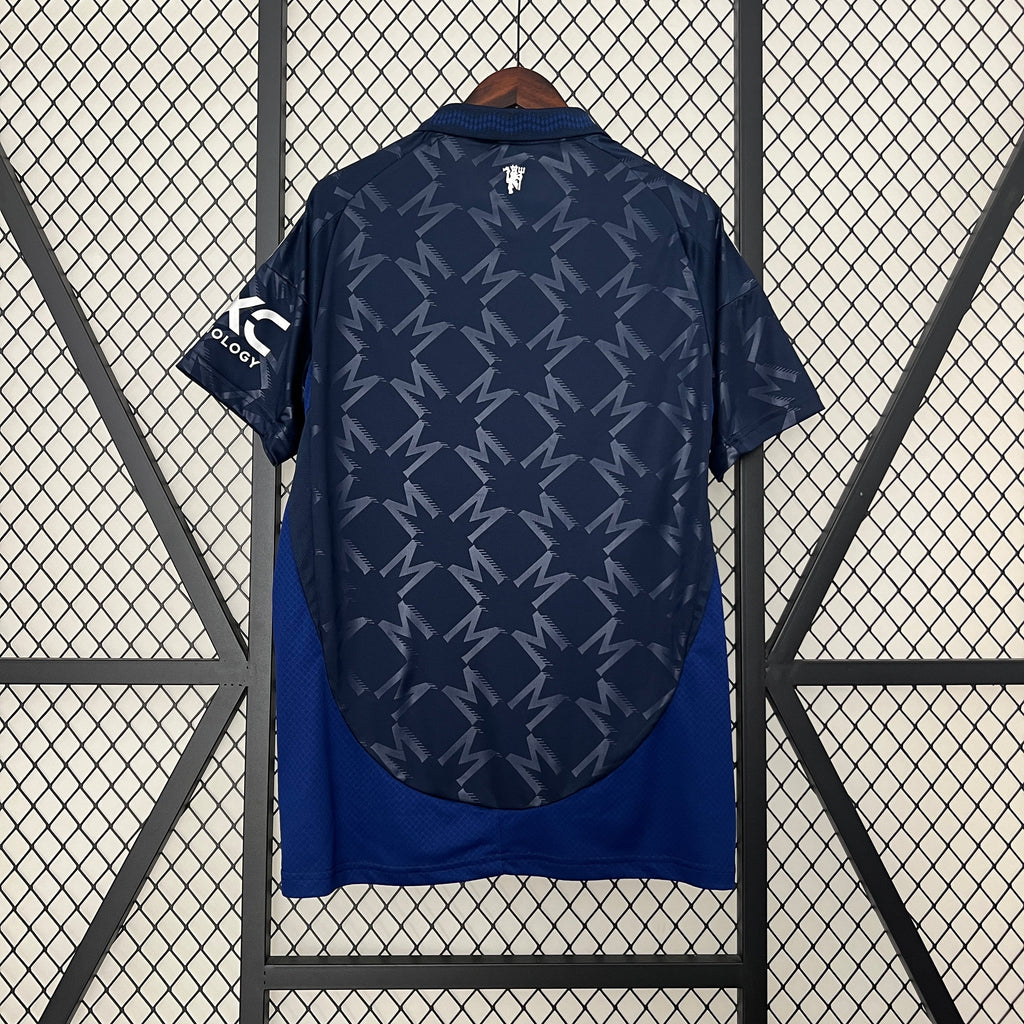 Manchester United 24/25 a treia ediție pentru fani 