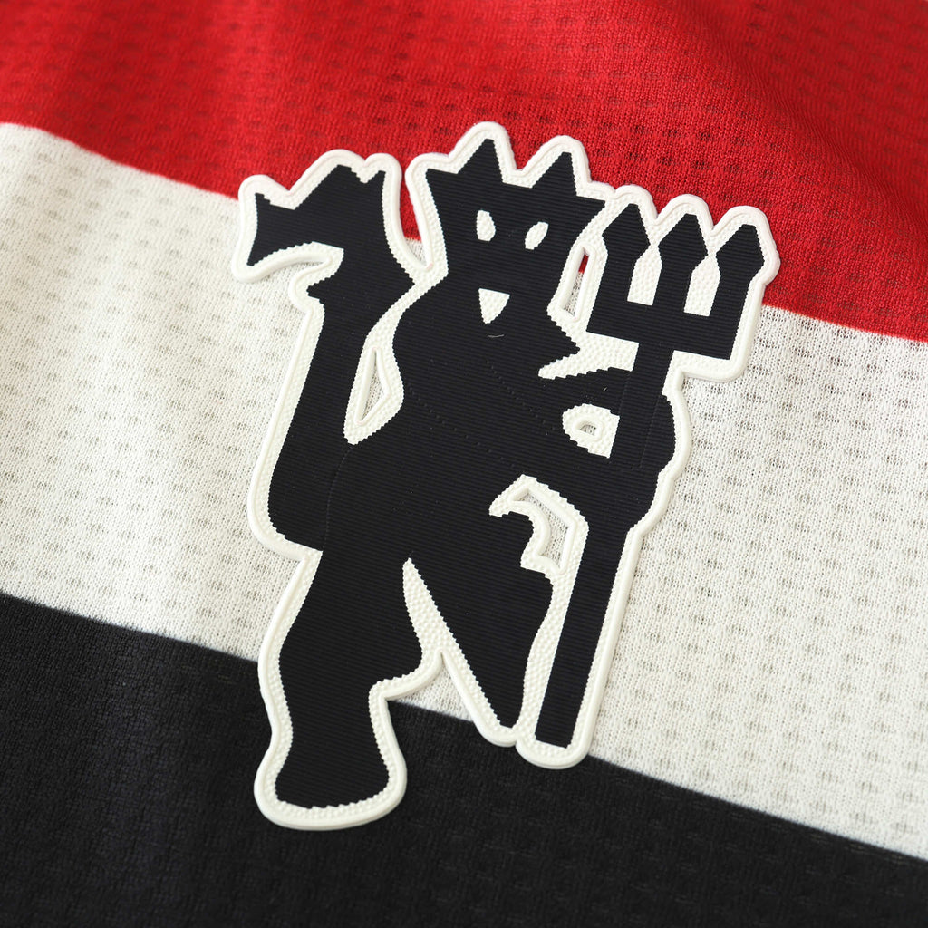 Ediția pentru jucători în deplasare 24/25 Manchester United 