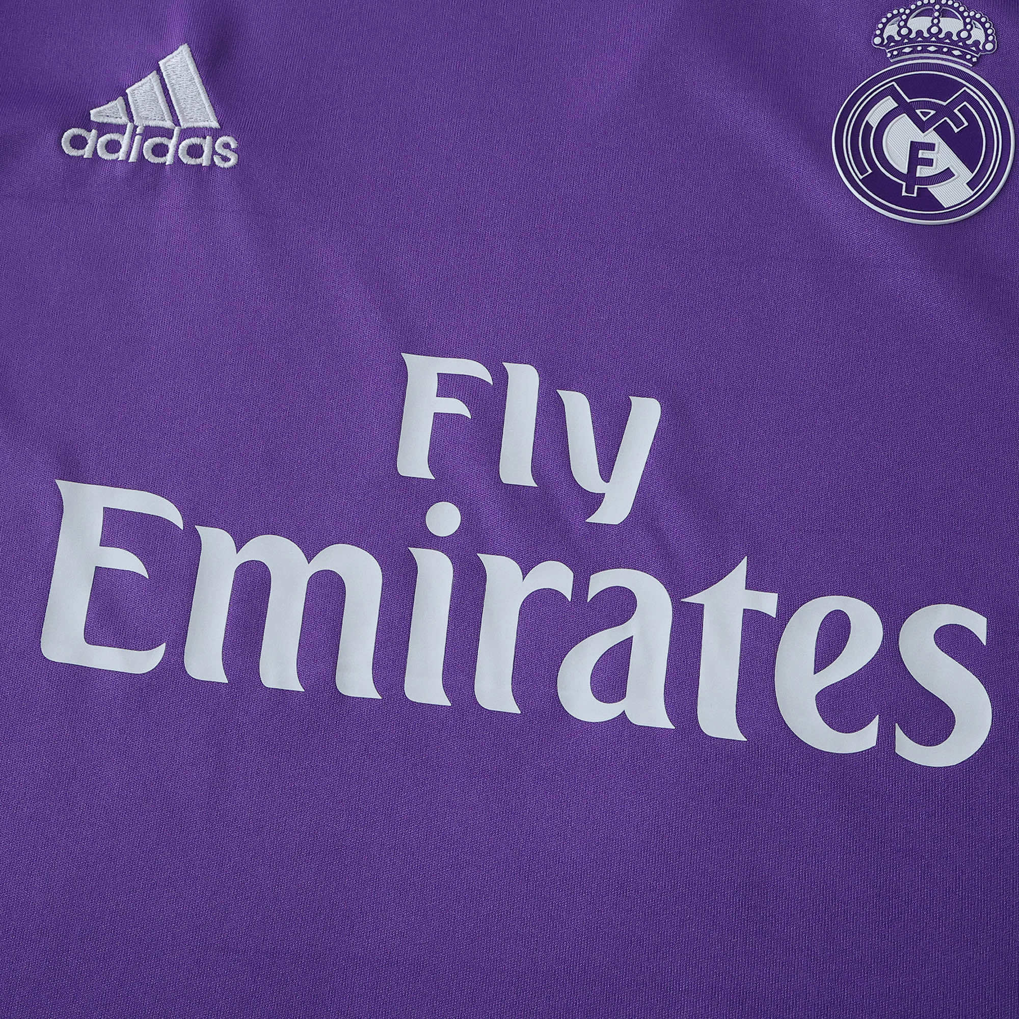 Echipament Real Madrid 16/17 pentru copii