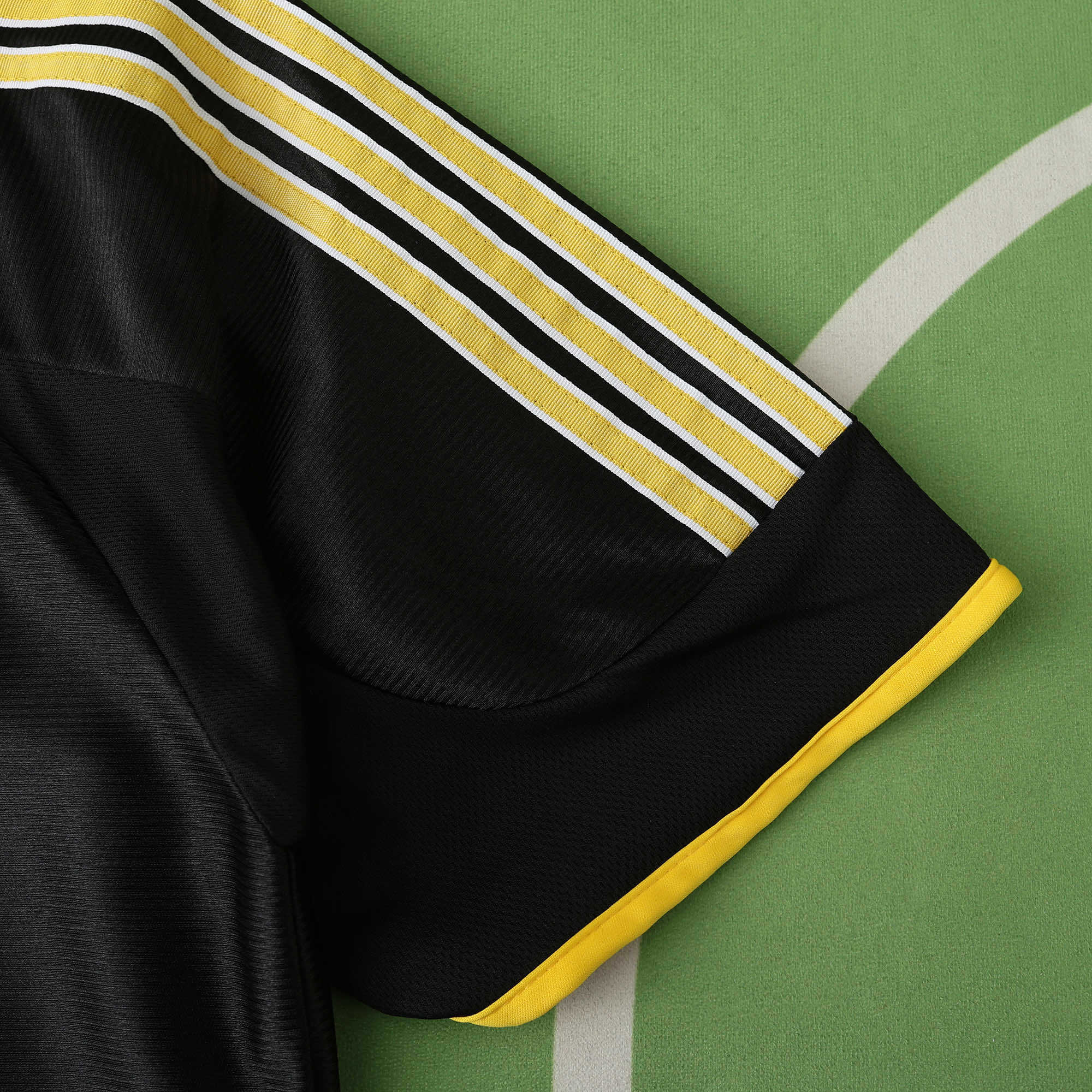 Real Madrid 99/00 Away Jersey