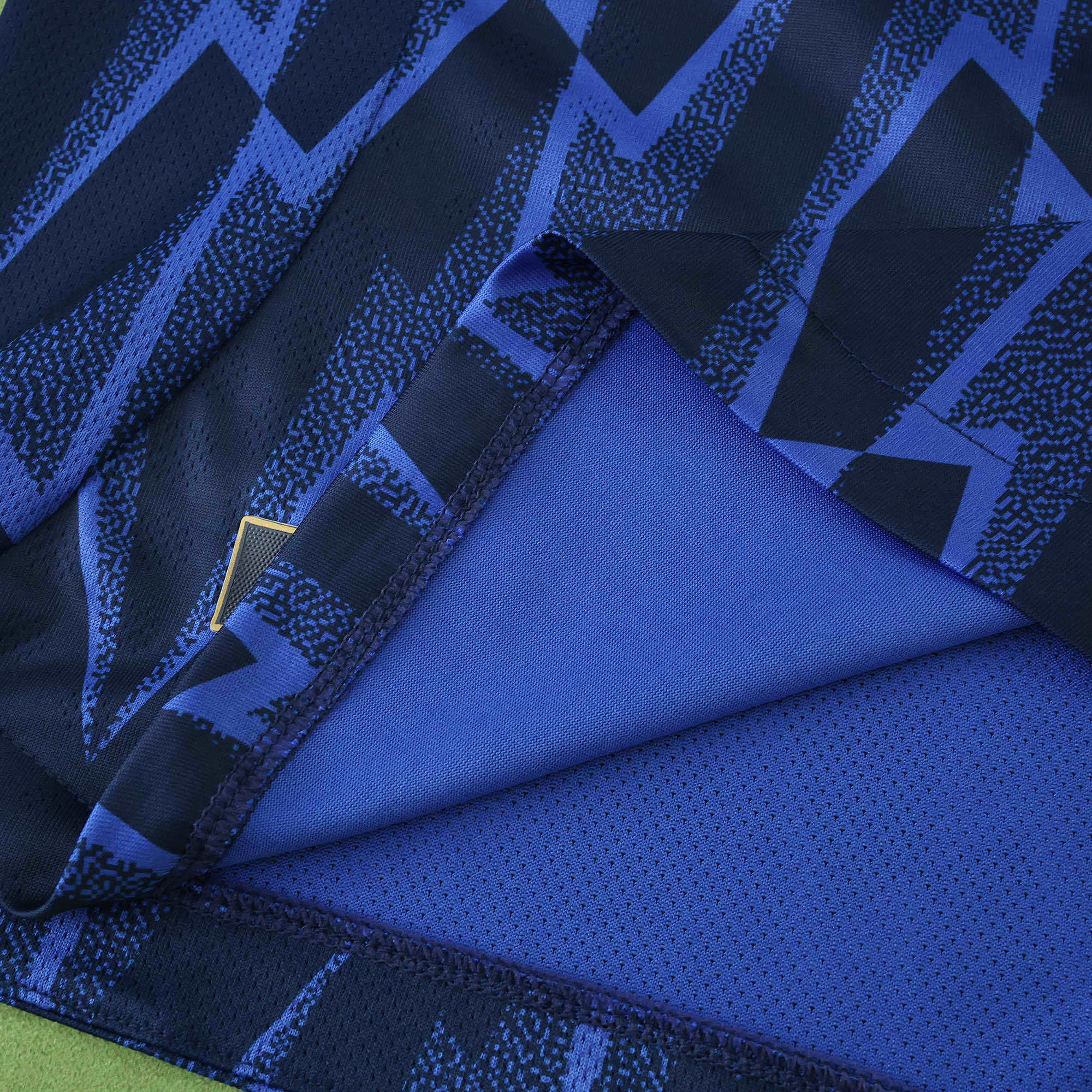 Tricou Arsenal 25/26, ediție jucător deplasare