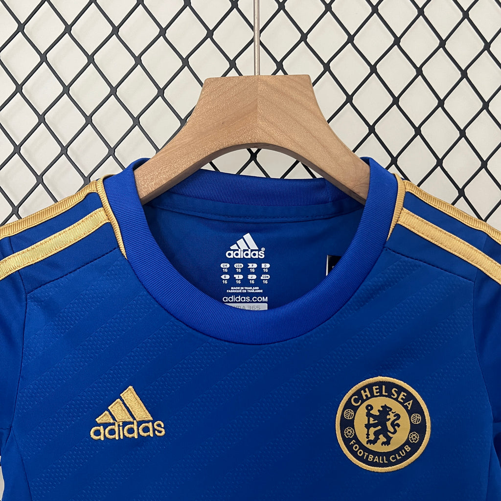 Echipament Chelsea 12/13 acasă pentru copii