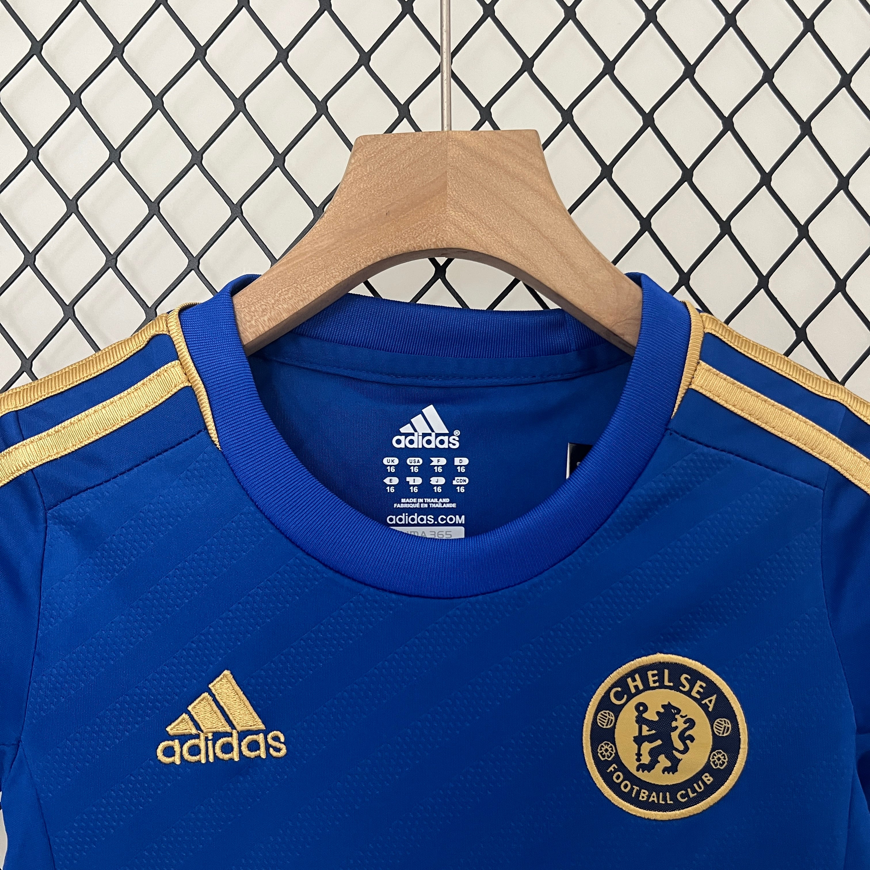 Echipament Chelsea 12/13 acasă pentru copii