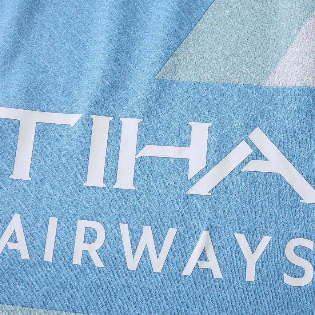 Ediția pentru jucătorii de acasă a echipei Manchester City 25/26