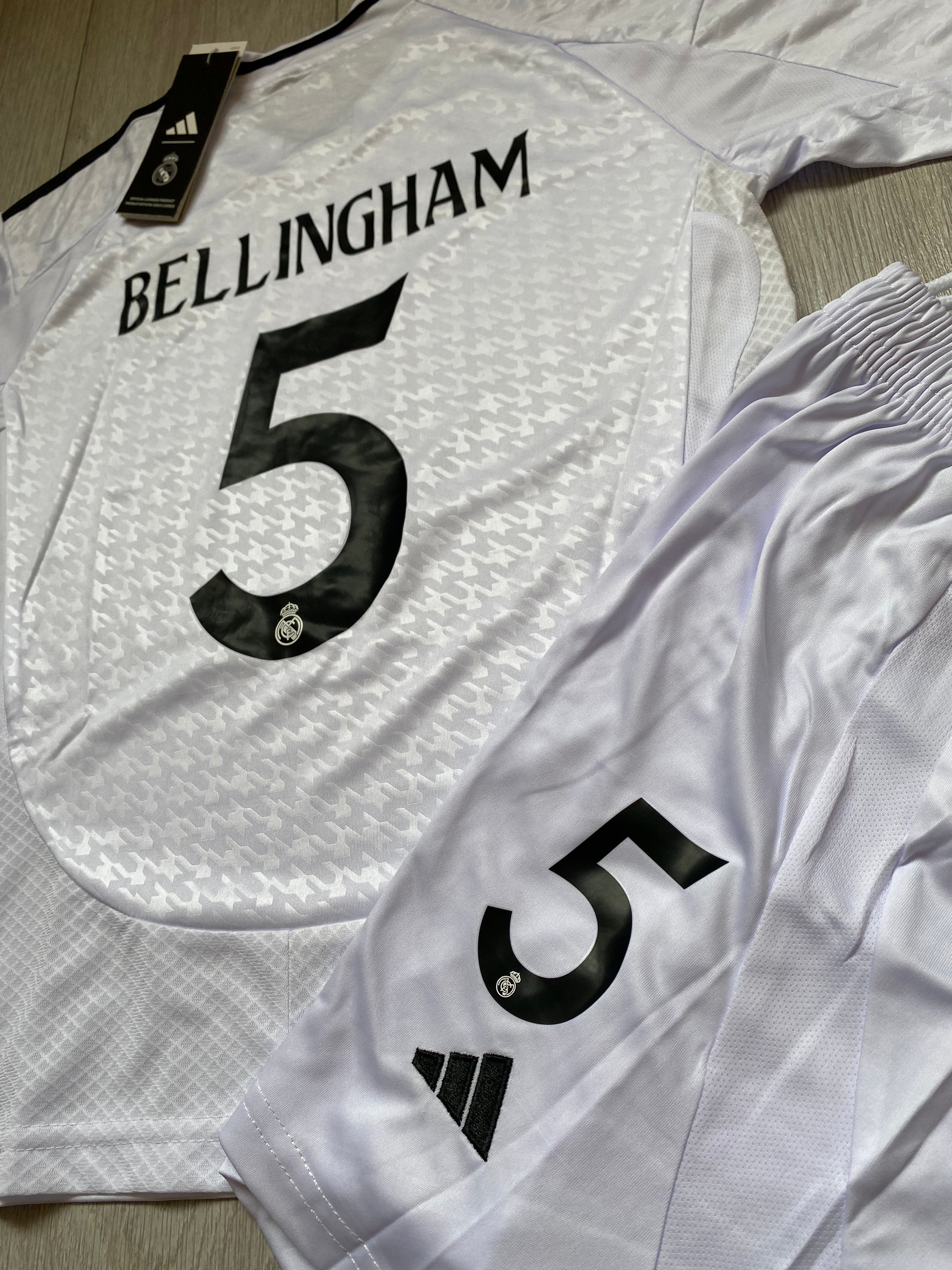 Echipament Real Madrid 24/25 Mbappé și Bellingham pentru copii