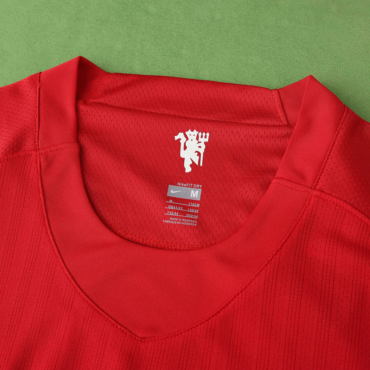 Manchester United 2007/08 Retro Home Long Sleeve Jersey – Ronaldo 7 / Rooney 10