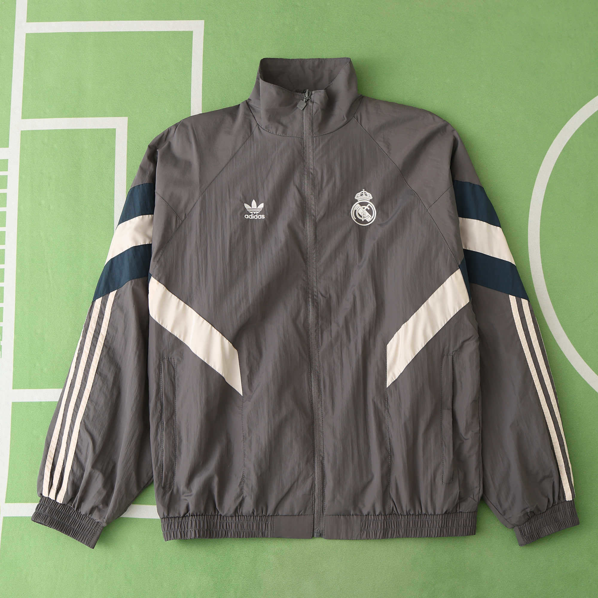 Real Madrid Gray Windbreaker – NestJersey
