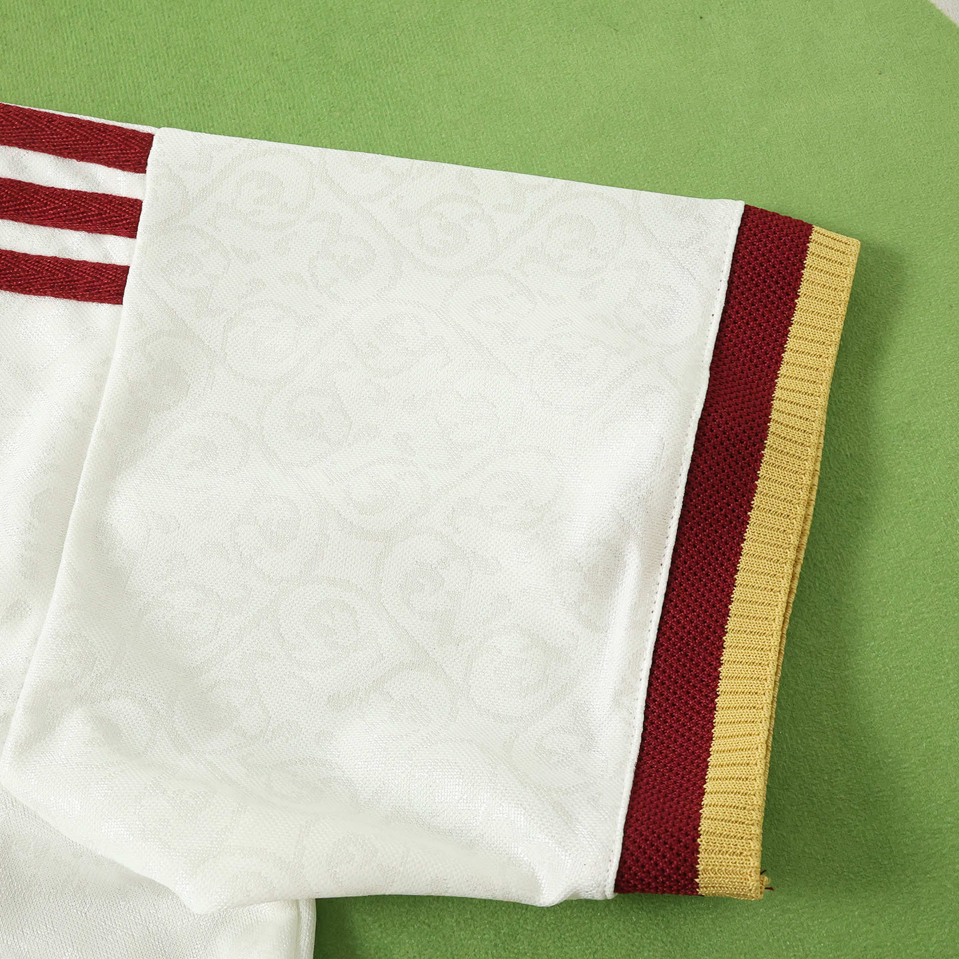 Spain 2026 Away Jersey - Lamine Yamal - Player Edition