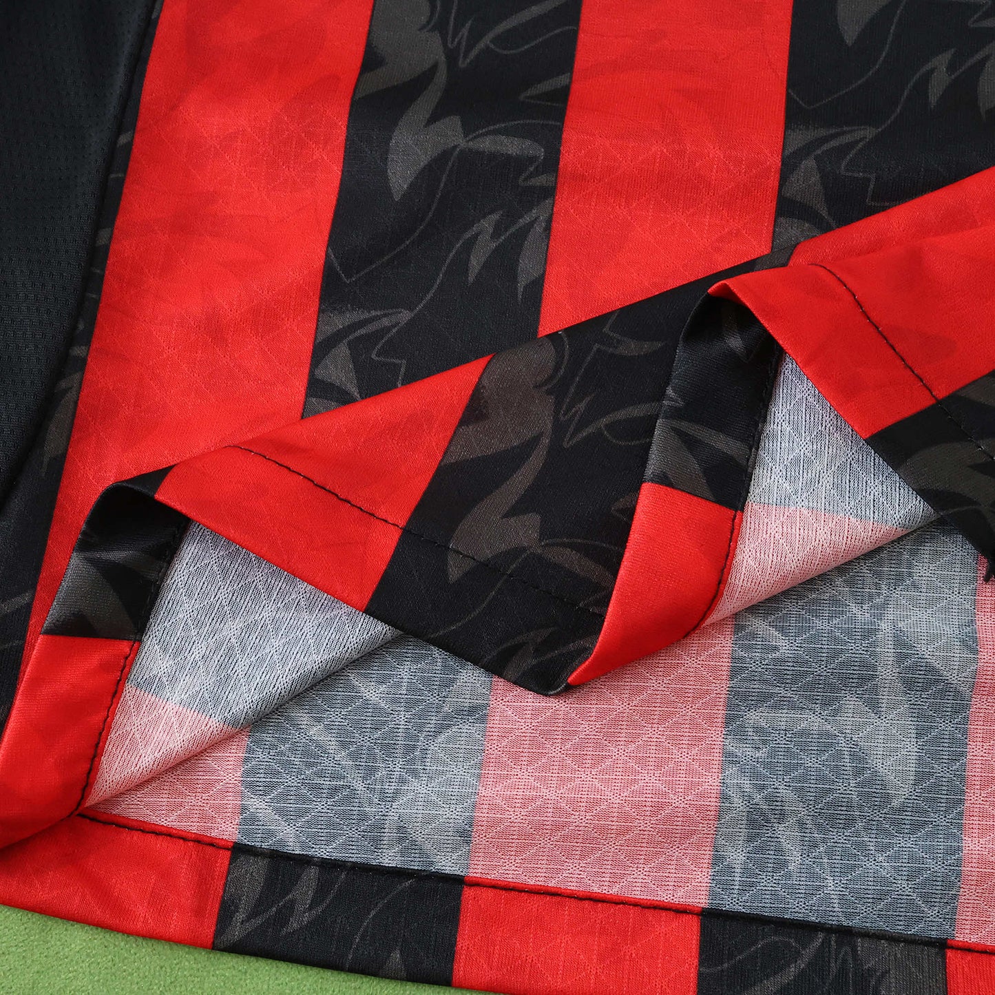 AC Milan 25/26 Home Player Edition Jersey (Pre Sale)