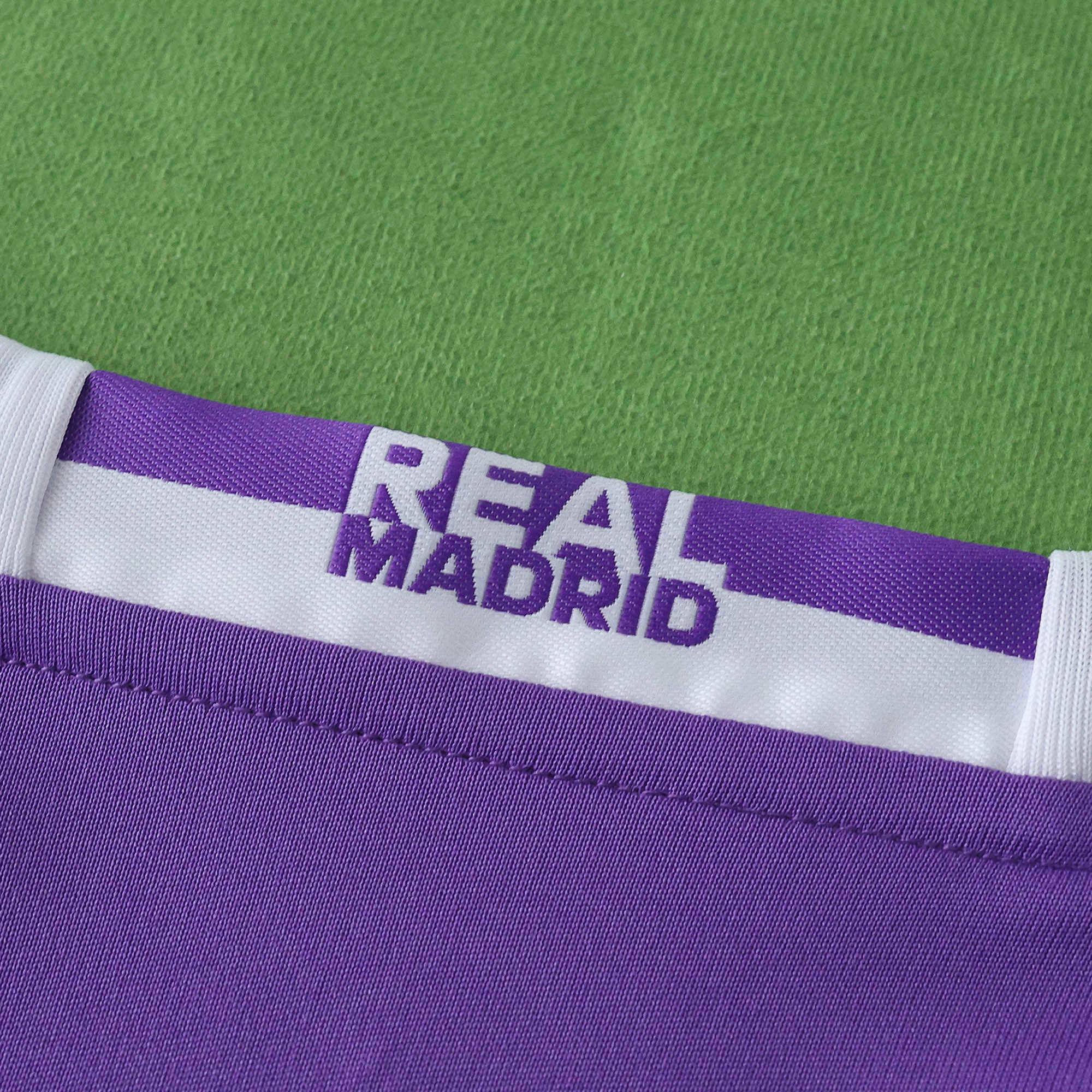 Echipament Real Madrid 16/17 pentru copii